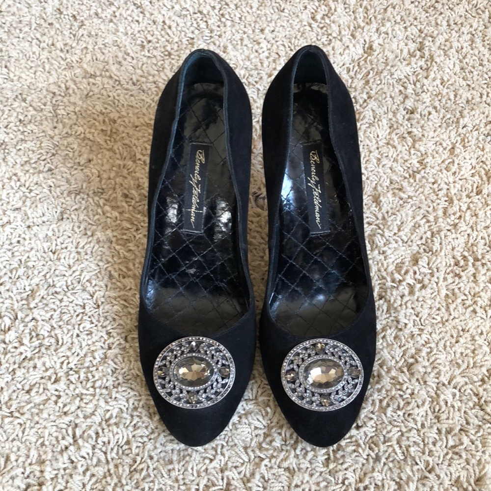 🦋Beverly Feldman black suede heels 7